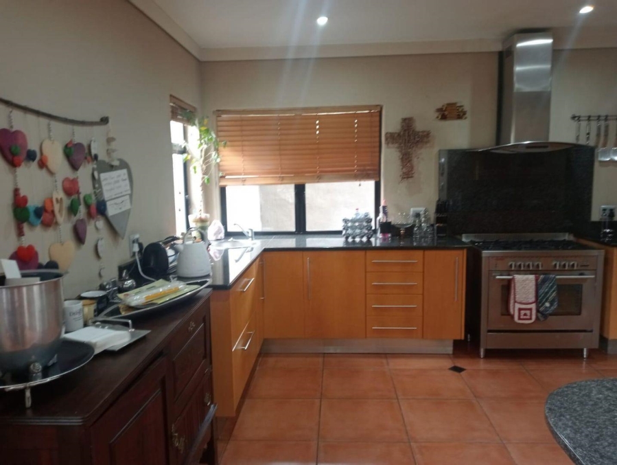 3 Bedroom Property for Sale in Safari Gardens North West